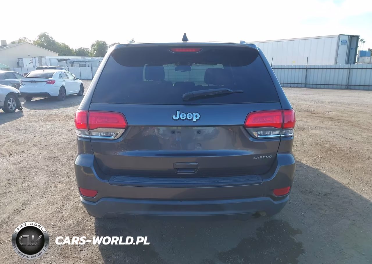 2015 Jeep Grand Cherokee Laredo VIN:1C4RJEAG9FC184780 - 17