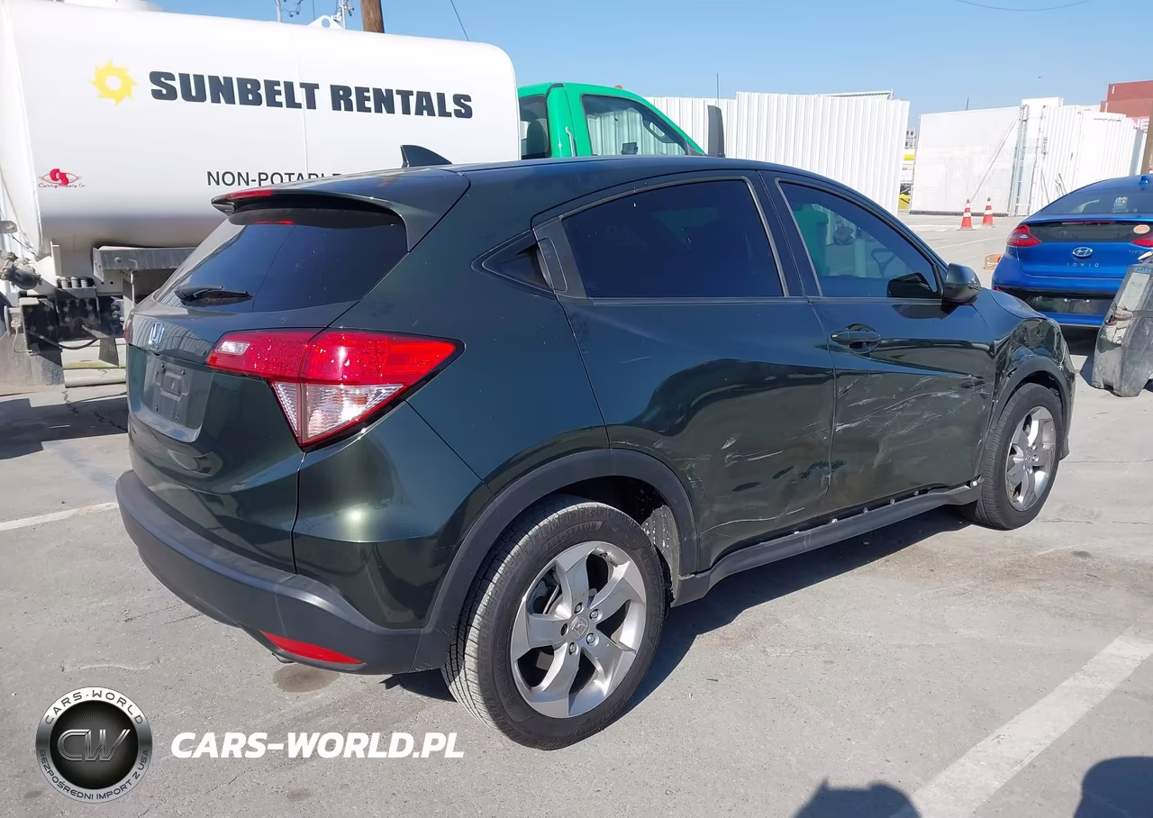 2018 Honda Hr-V Lx VIN:3CZRU5H35JG706492 - 4