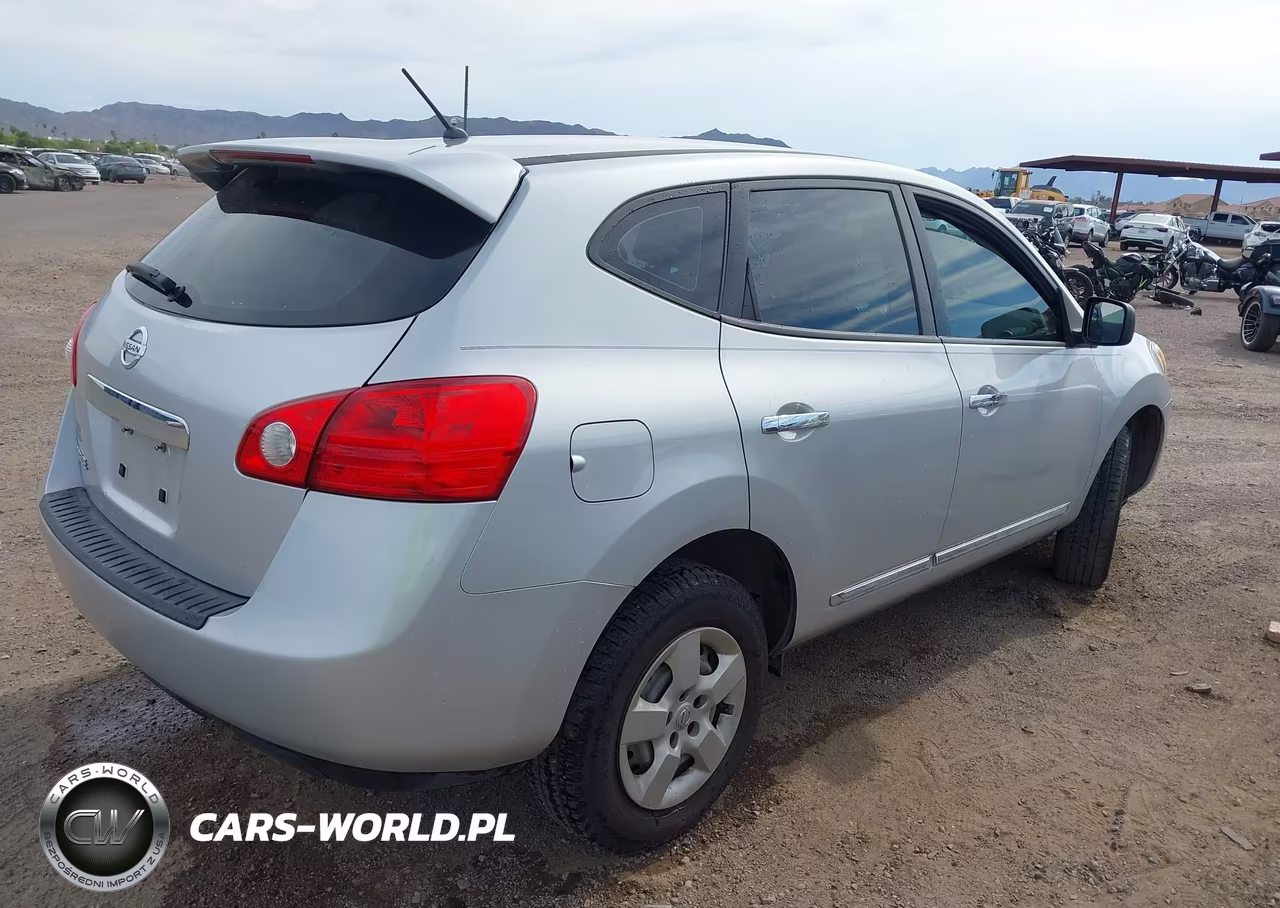 2013 Nissan Rogue S VIN:JN8AS5MTXDW543685 - 4