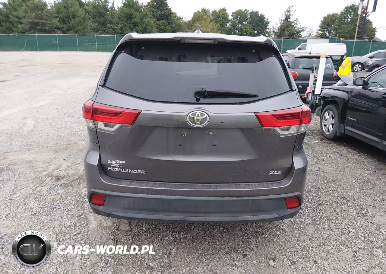 TOYOTA HIGHLANDER VIN:5TDKZRFH7KS558704 - 17
