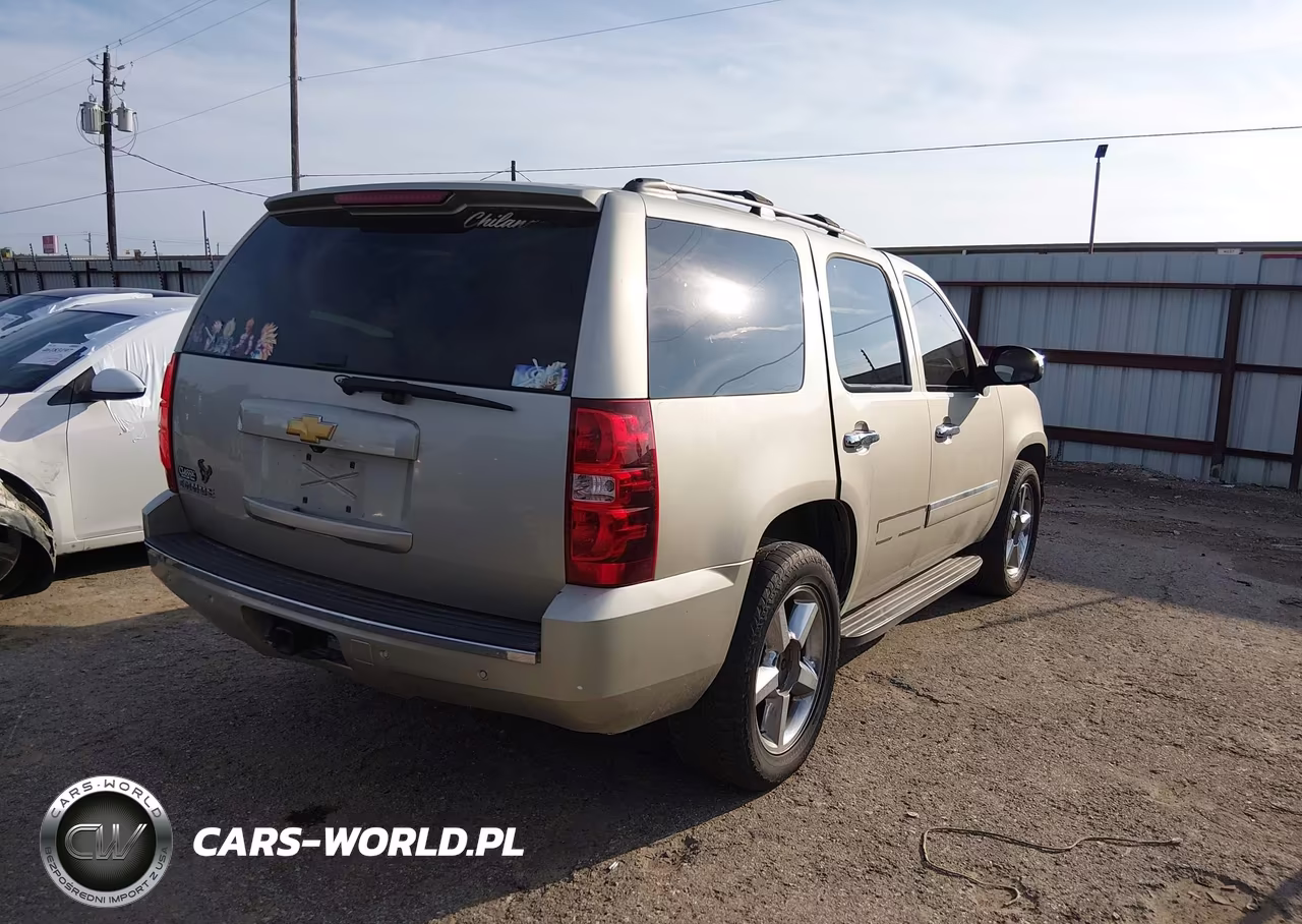 2013 Chevrolet Tahoe Ltz VIN:1GNSCCE08DR137027 - 4