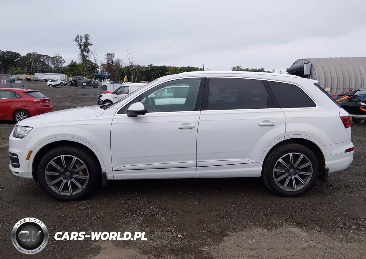 2017 Audi Q7 3.0T Premium VIN:WA1LAAF77HD021110 - 14