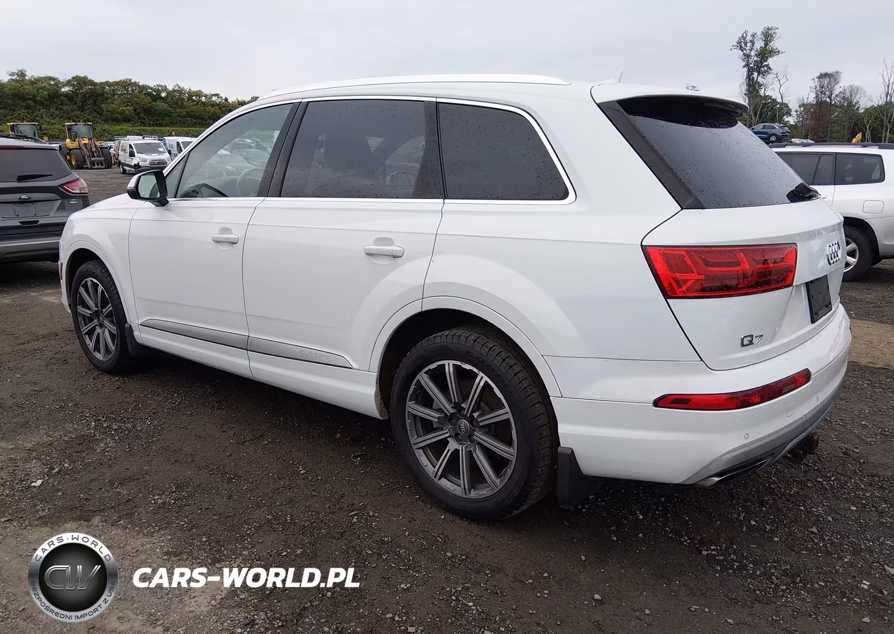 2017 Audi Q7 3.0T Premium VIN:WA1LAAF77HD021110 - 3