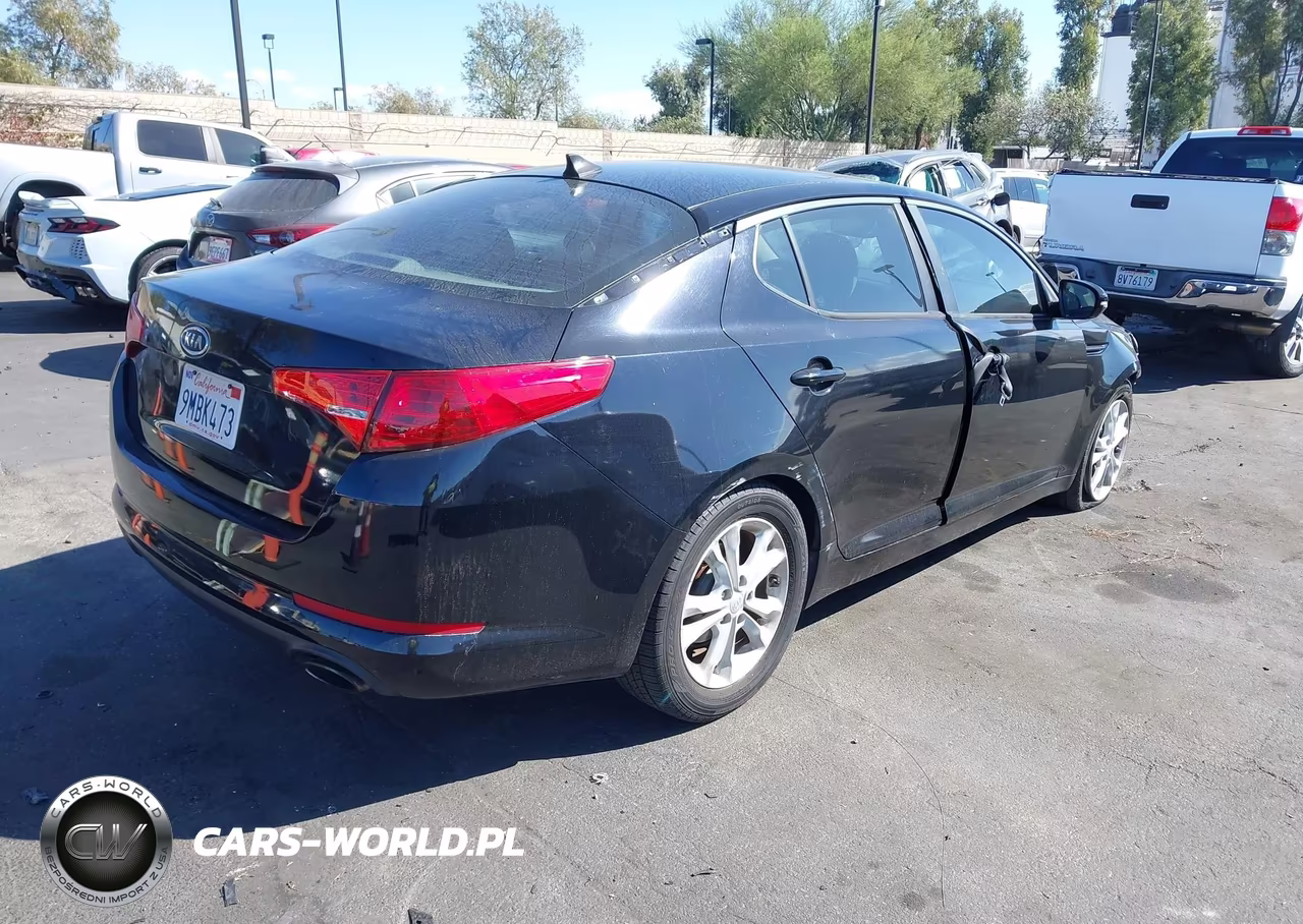 2013 Kia Optima Lx VIN:5XXGM4A73DG148363 - 4