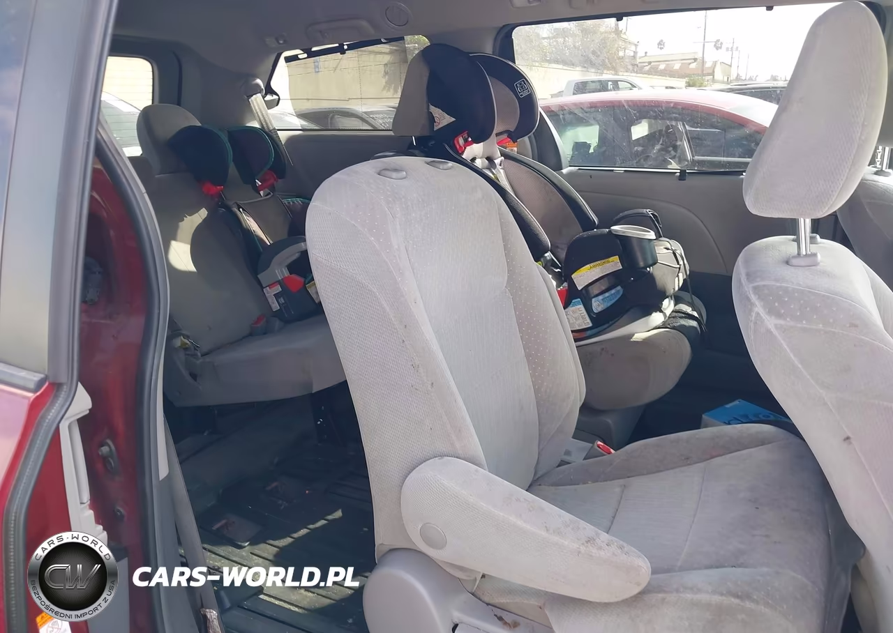 2018 Toyota Sienna Le 8 Passenger VIN:5TDKZ3DC3JS909014 - 8