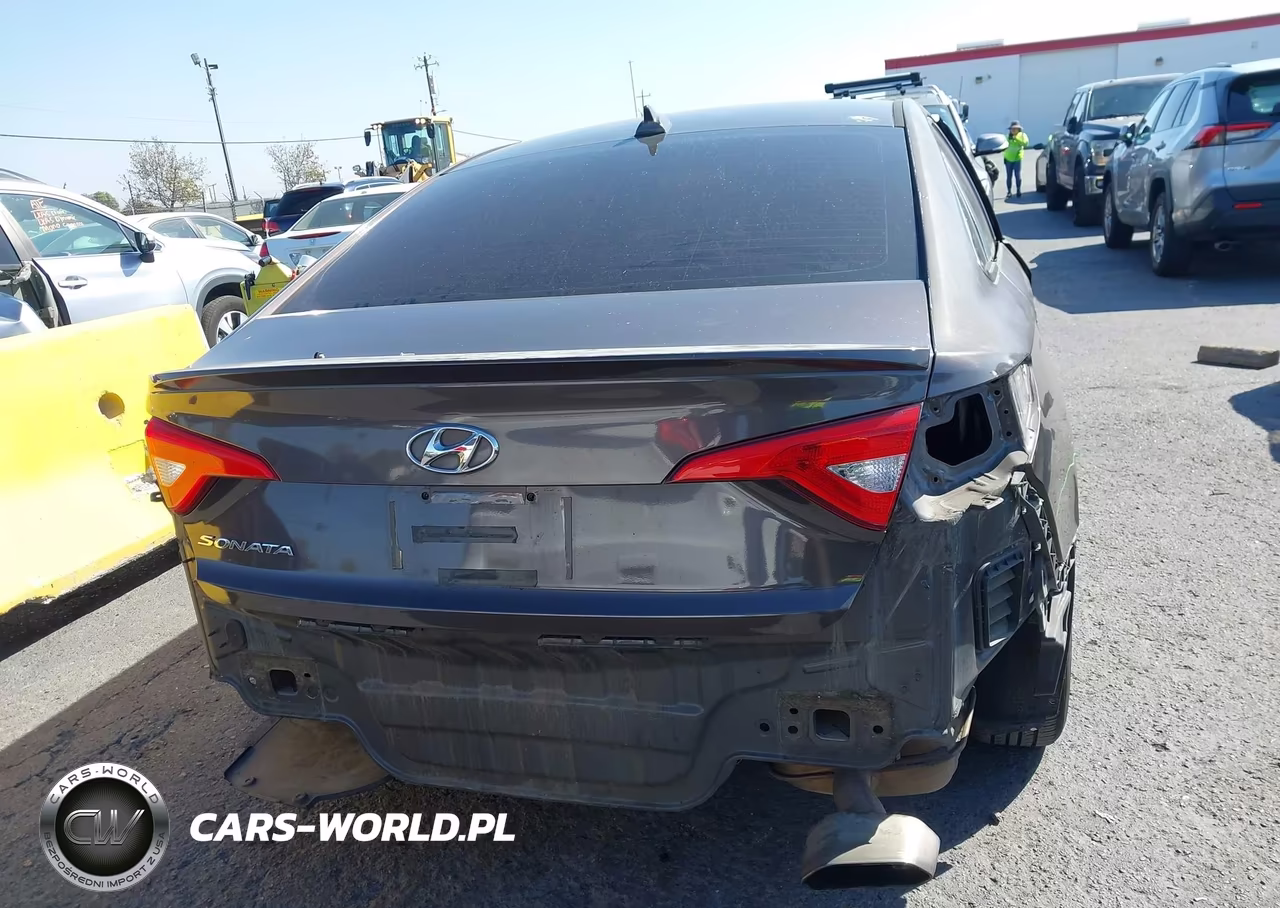 2017 Hyundai Sonata VIN:5NPE24AF5HH535186 - 17