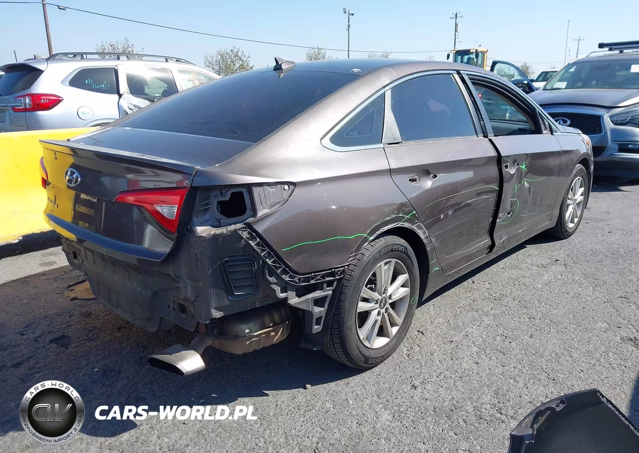 2017 Hyundai Sonata VIN:5NPE24AF5HH535186 - 4