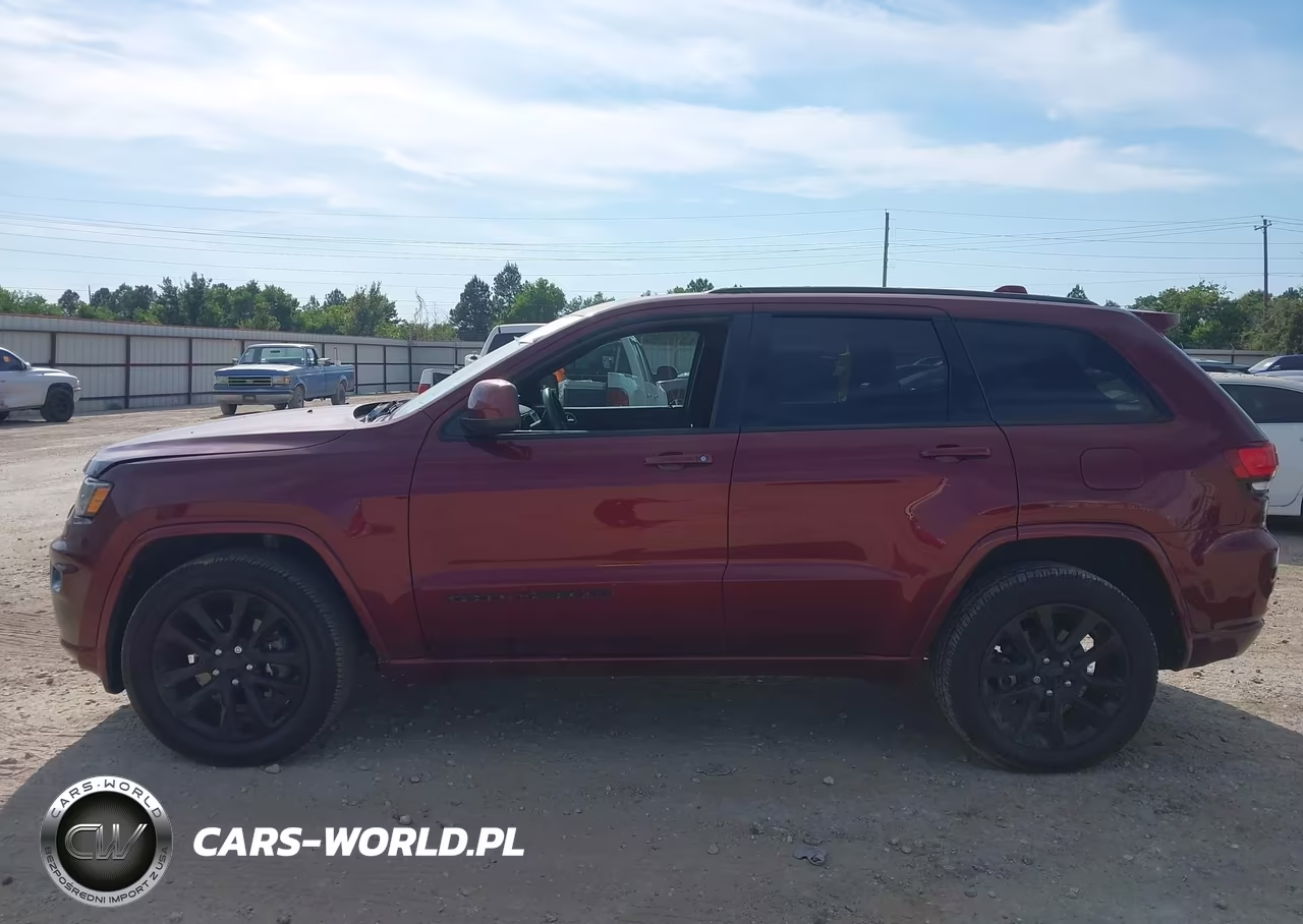 2019 Jeep Grand Cherokee Altitude 4X4 VIN:1C4RJFAGXKC709877 - 15