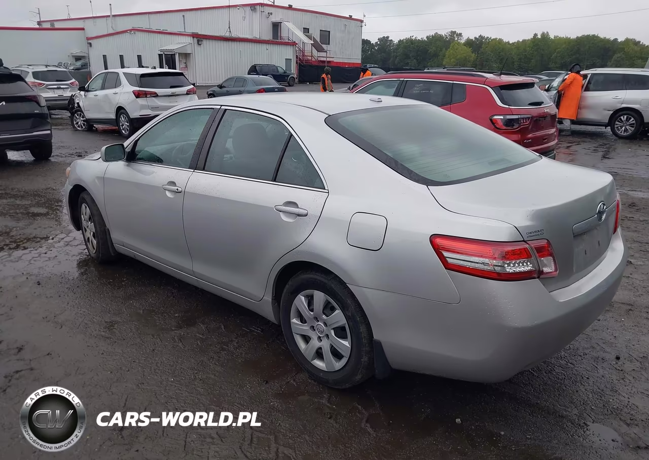 2010 Toyota Camry Le VIN:4T1BF3EK6AU013666 - 3