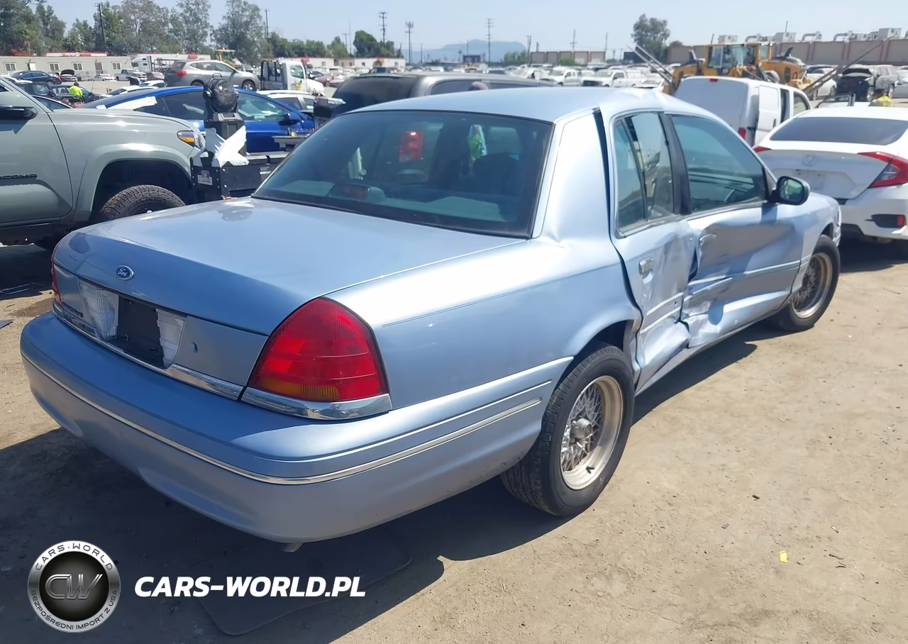 1998 Ford Crown Victoria Lx VIN:2FAFP74W5WX182761 - 4