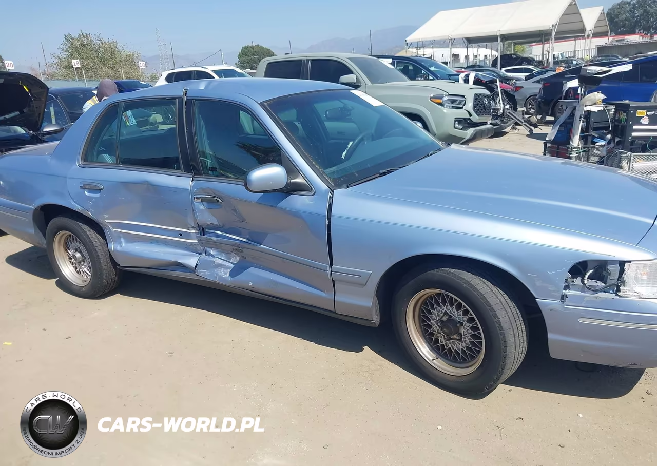 1998 Ford Crown Victoria Lx VIN:2FAFP74W5WX182761 - 6