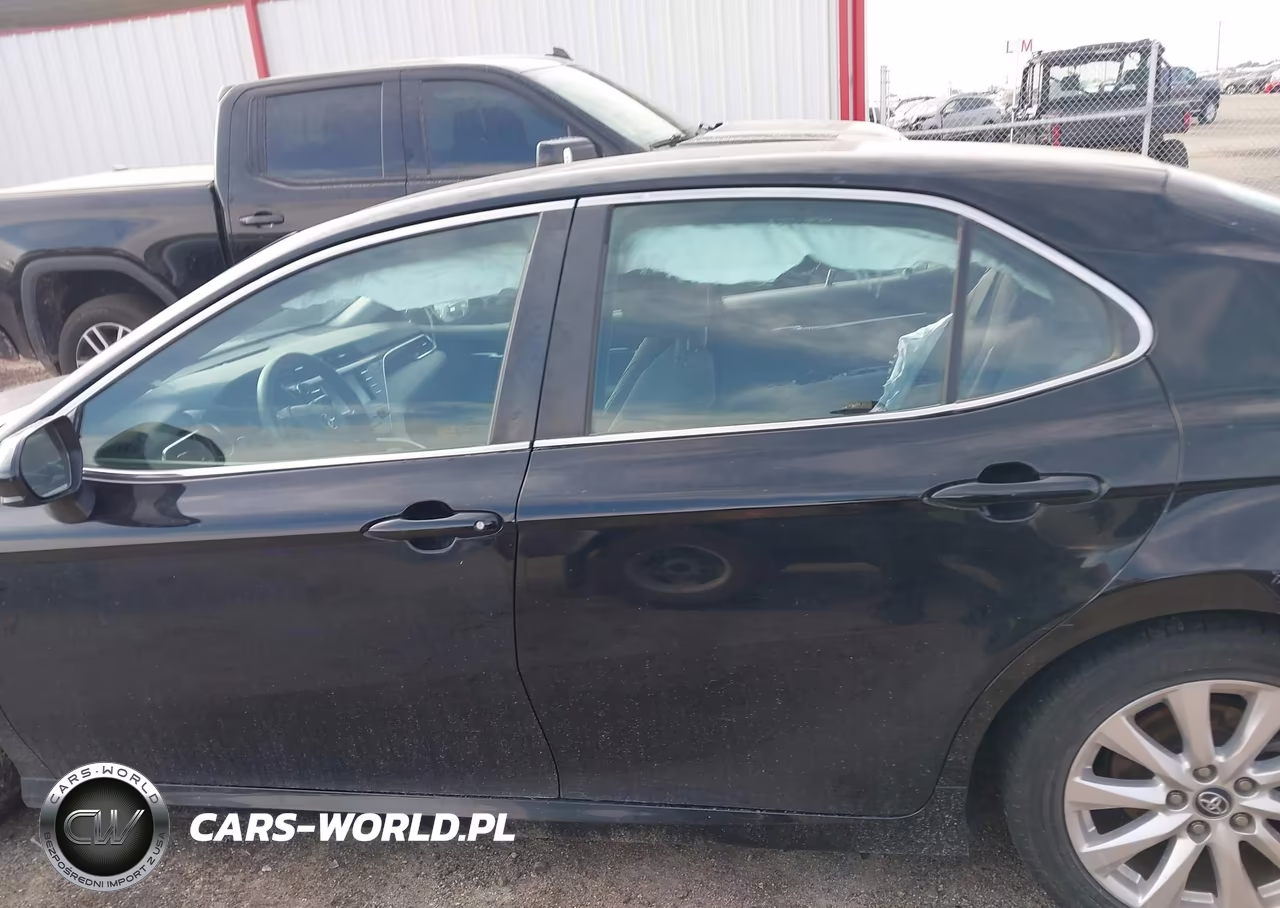 2018 Toyota Camry Le VIN:4T1B11HK9JU523363 - 15