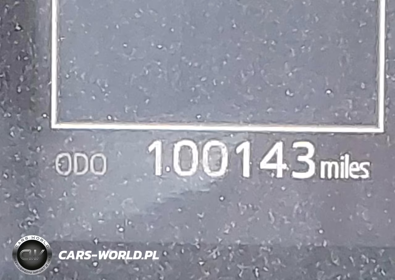 2018 Toyota Camry Le VIN:4T1B11HK9JU523363 - 16