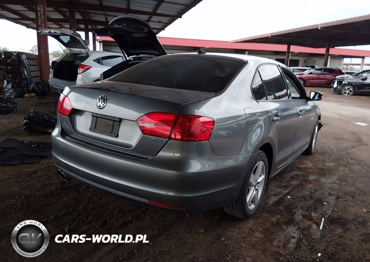 2012 Volkswagen Jetta 2.0L Tdi VIN:3VWLL7AJ3CM386433 - 4