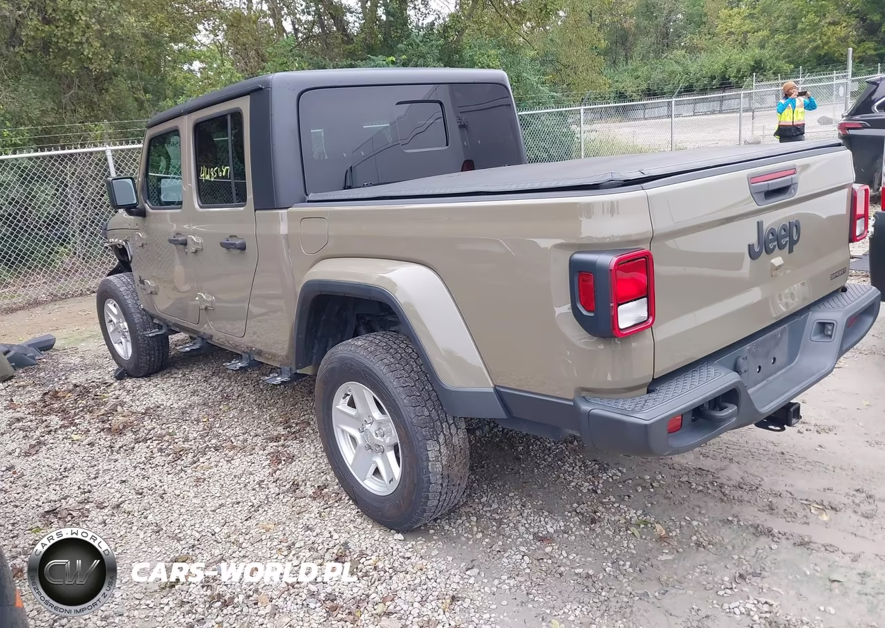 2020 Jeep Gladiator Sport S 4X4 VIN:1C6HJTAG3LL192862 - 3