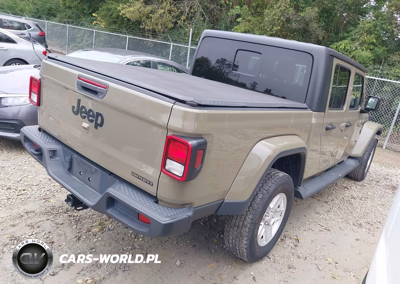 2020 Jeep Gladiator Sport S 4X4 VIN:1C6HJTAG3LL192862 - 4