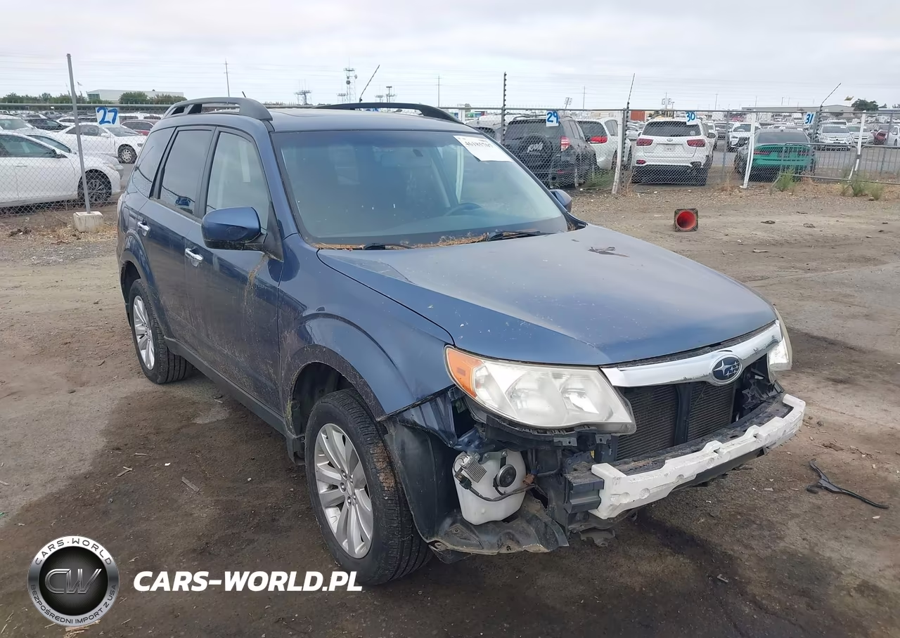 2011 Subaru Forester 2.5X Premium VIN:JF2SHADC9BH732581 - 1