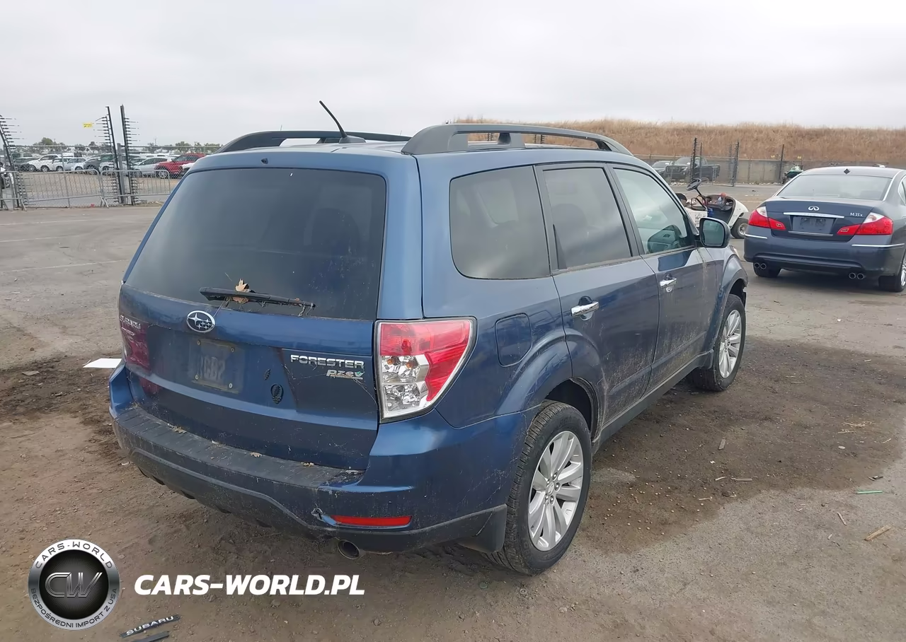 2011 Subaru Forester 2.5X Premium VIN:JF2SHADC9BH732581 - 4