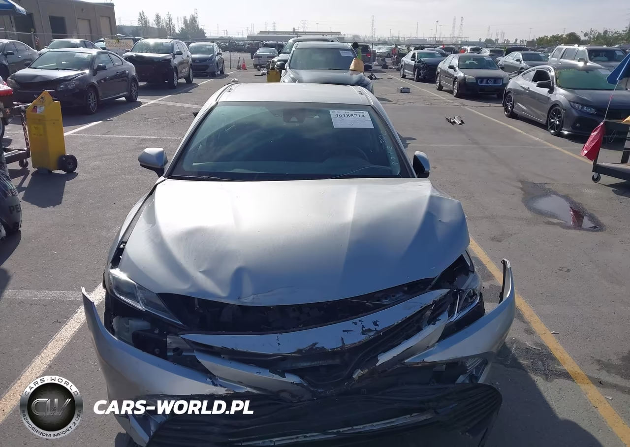 2019 Toyota Camry Le VIN:4T1B11HK0KU280687 - 13