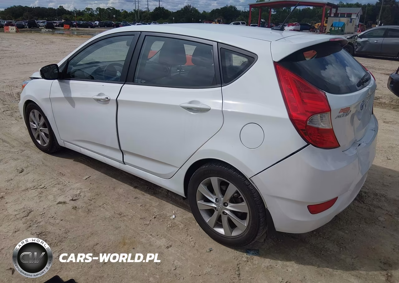 2014 Hyundai Accent Se VIN:KMHCU5AE1EU195997 - 3