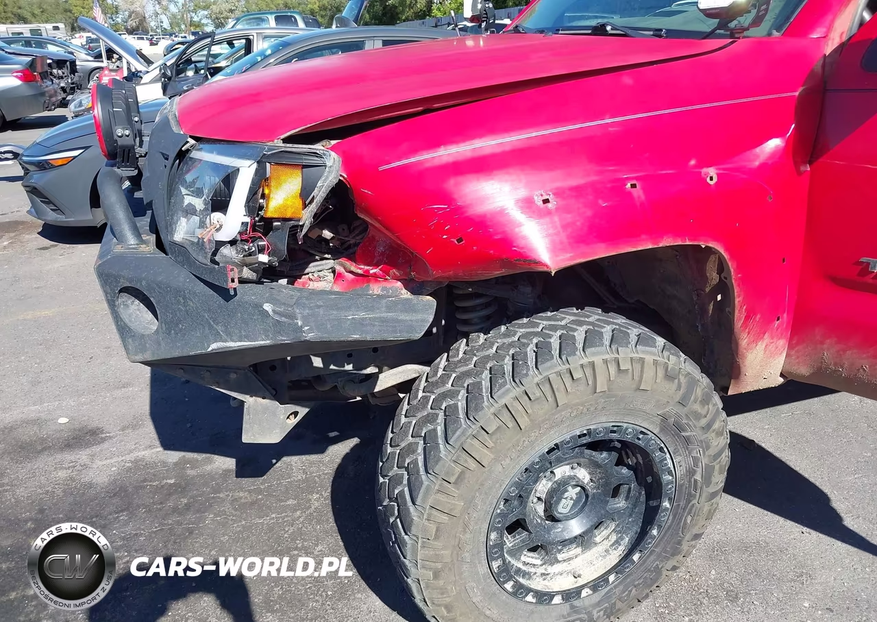2008 Toyota Tacoma Base V6 VIN:3TMLU42N48M018382 - 18