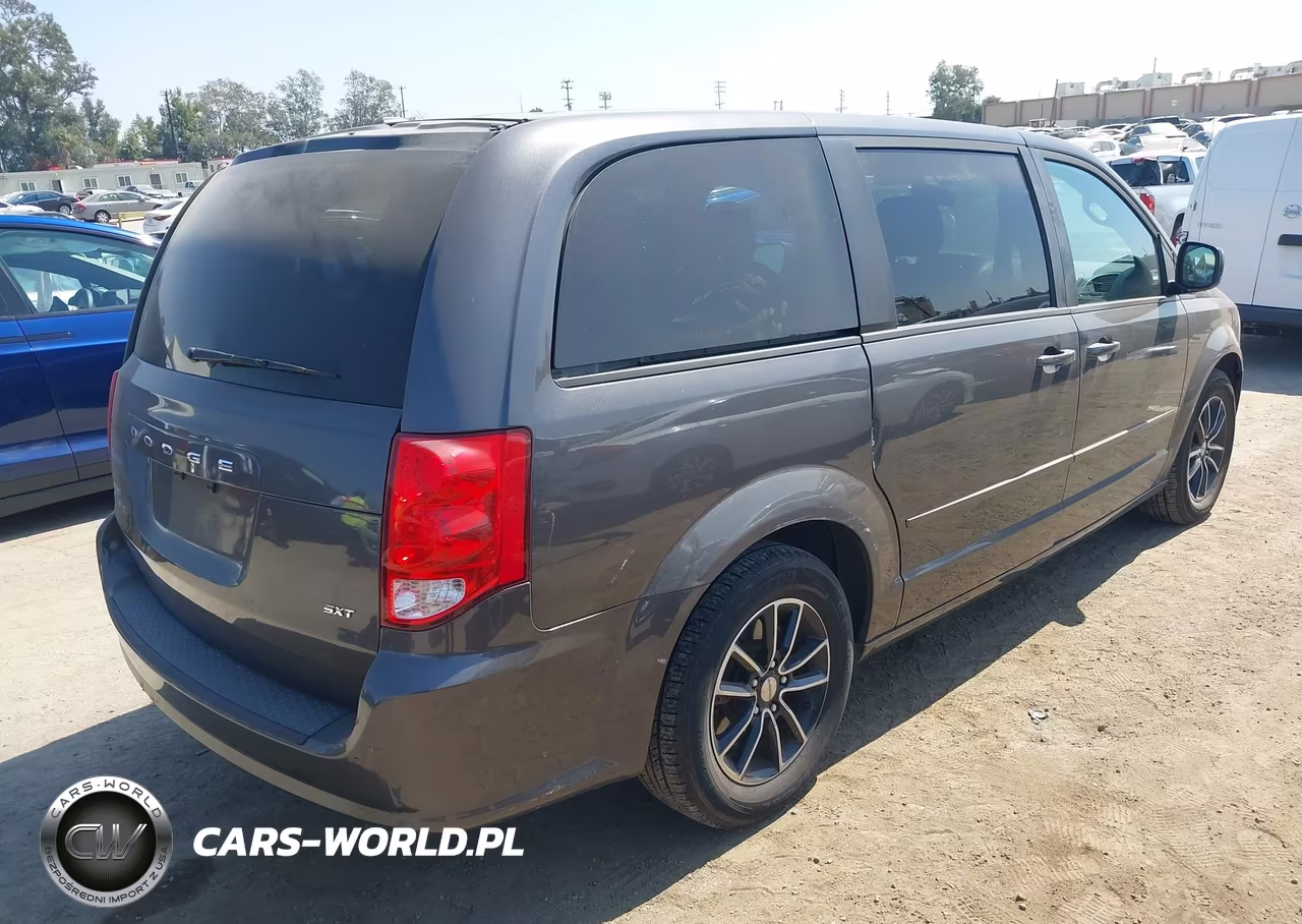 2015 Dodge Grand Caravan Se Plus VIN:2C4RDGBGXFR736683 - 4
