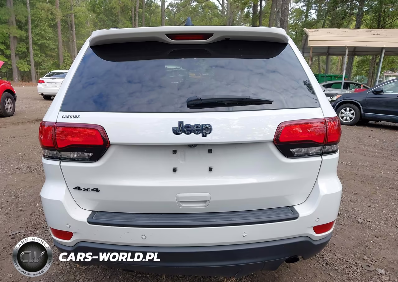2019 Jeep Grand Cherokee Upland 4X4 VIN:1C4RJFAG9KC546025 - 16