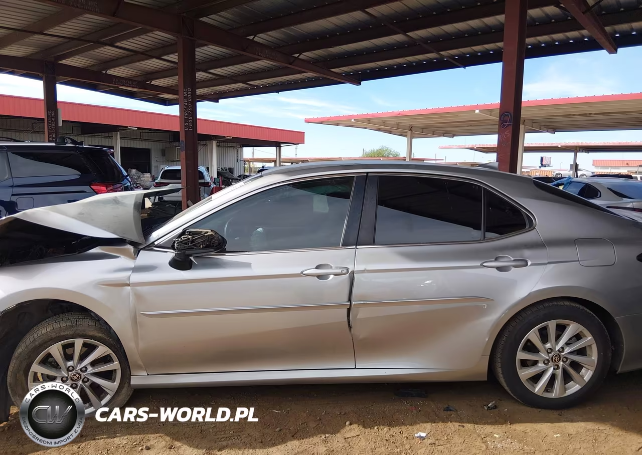2021 Toyota Camry Le VIN:4T1C11AK3MU421964 - 14