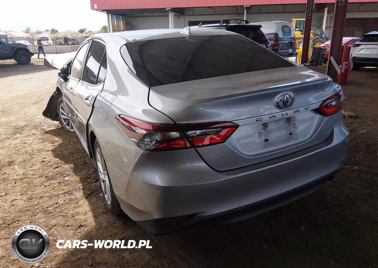 2021 Toyota Camry Le VIN:4T1C11AK3MU421964 - 3
