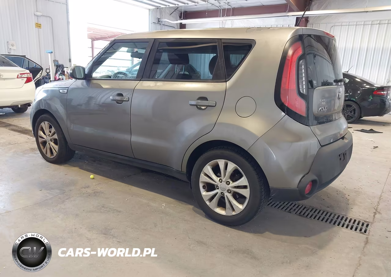 2014 Kia Soul + VIN:KNDJP3A53E7084213 - 3