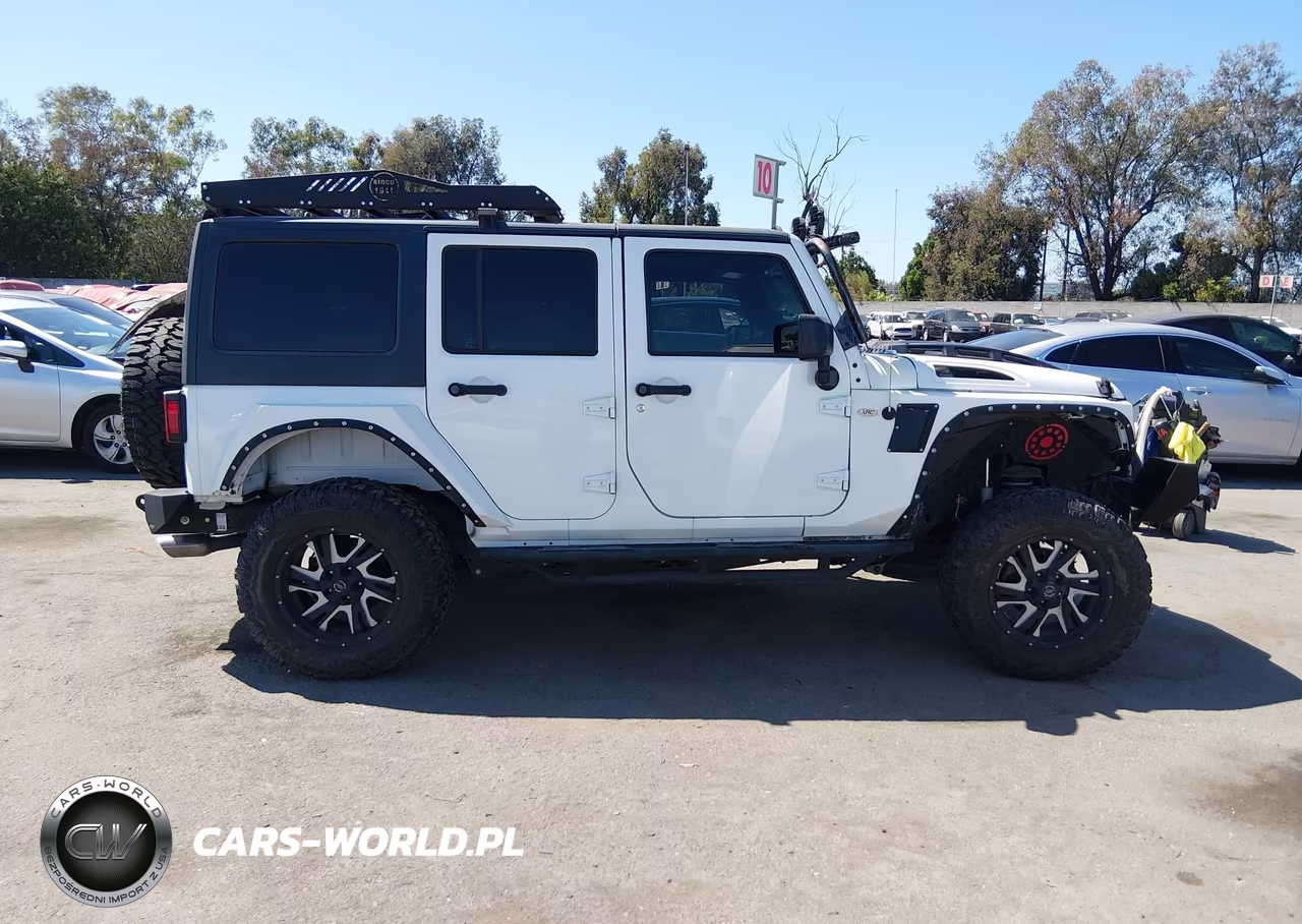 2016 Jeep Wrangler Unlimited Sport VIN:1C4BJWDG0GL194196 - 13