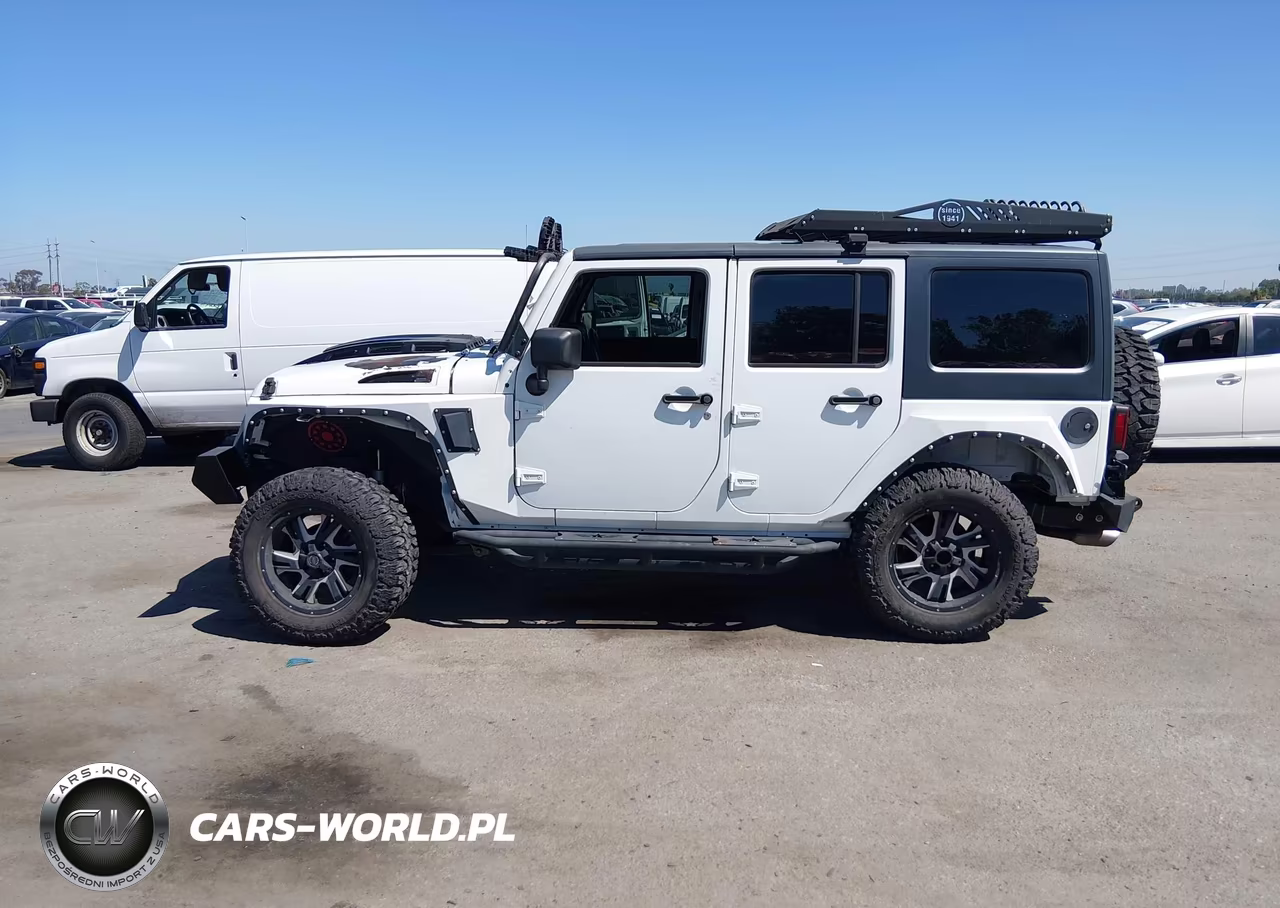 2016 Jeep Wrangler Unlimited Sport VIN:1C4BJWDG0GL194196 - 14