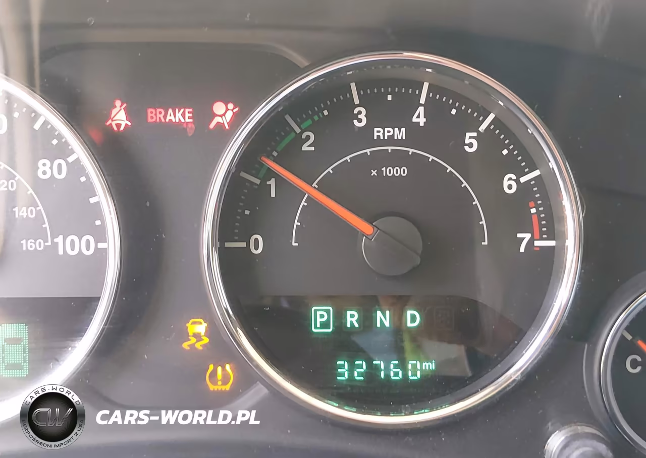 2016 Jeep Wrangler Unlimited Sport VIN:1C4BJWDG0GL194196 - 15