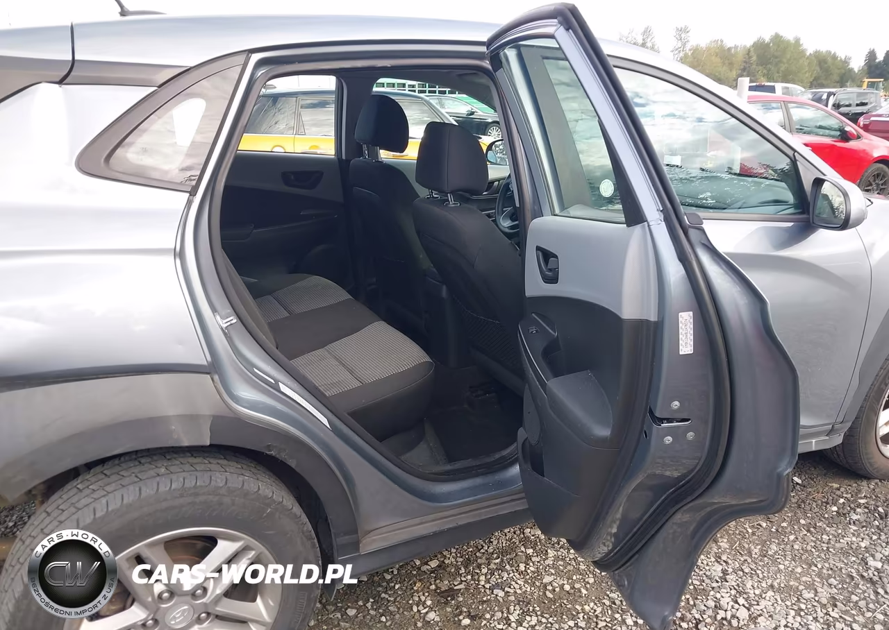 2020 Hyundai Kona Se VIN:KM8K12AA8LU470374 - 8