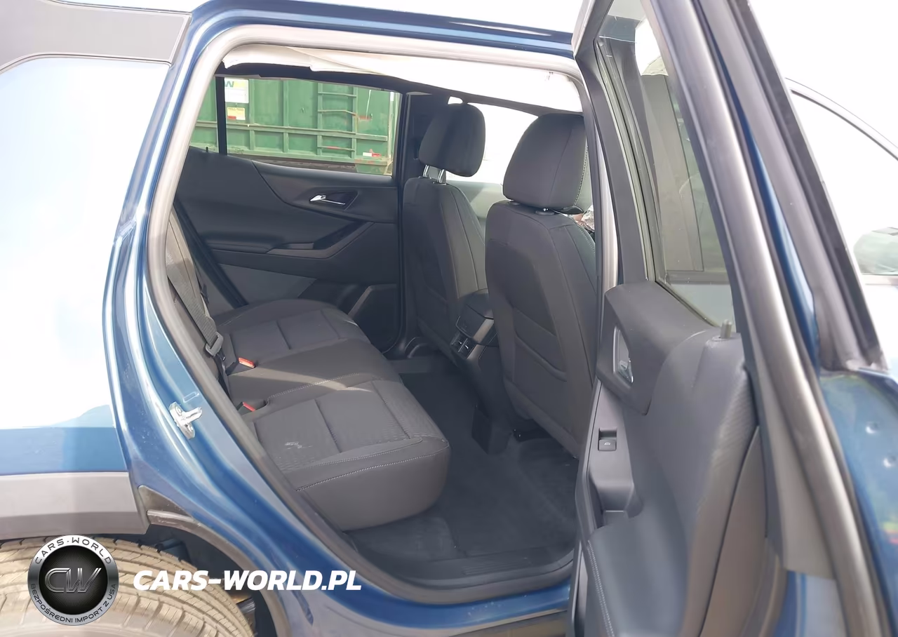 2027 Chevrolet Equinox VIN:3GNAXPEG4VL134977 - 8
