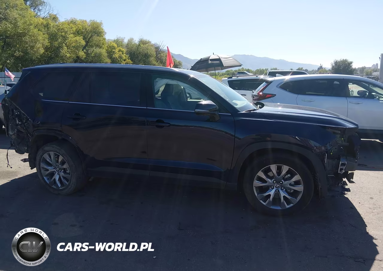 2025 Toyota Grand Highlander Limited VIN:5TDAAAB56SS079917 - 14