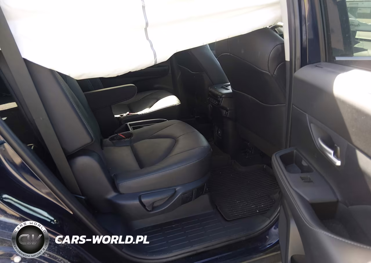 2025 Toyota Grand Highlander Limited VIN:5TDAAAB56SS079917 - 8