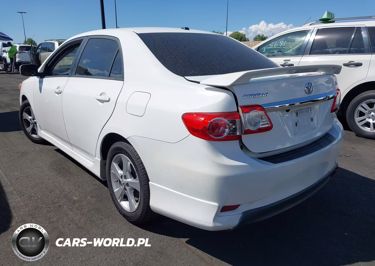 2011 Toyota Corolla S VIN:2T1BU4EE3BC677013 - 3