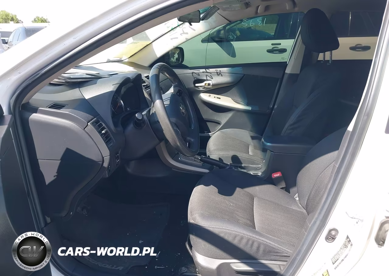 2011 Toyota Corolla S VIN:2T1BU4EE3BC677013 - 5