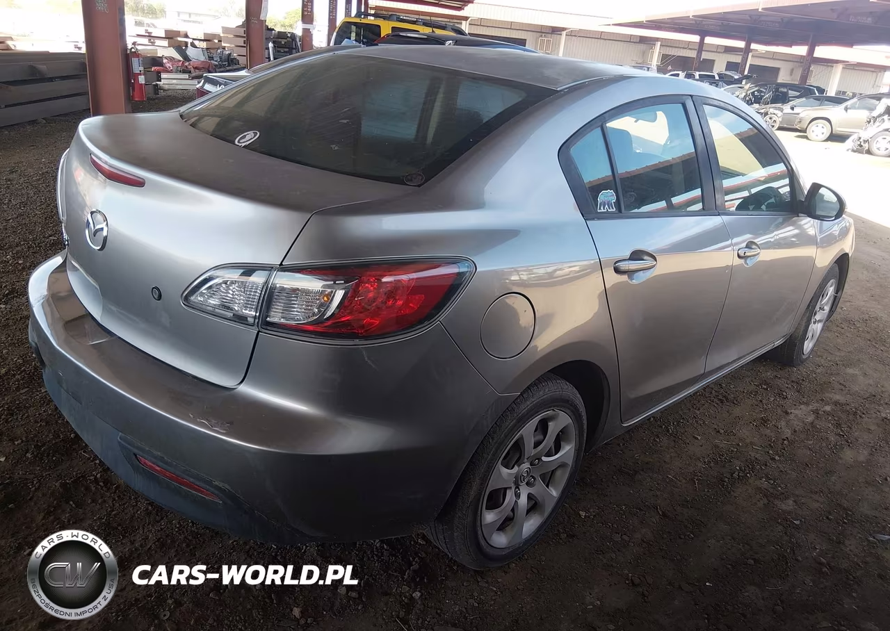 2011 Mazda Mazda3 I Sport VIN:JM1BL1UG6B1490227 - 4