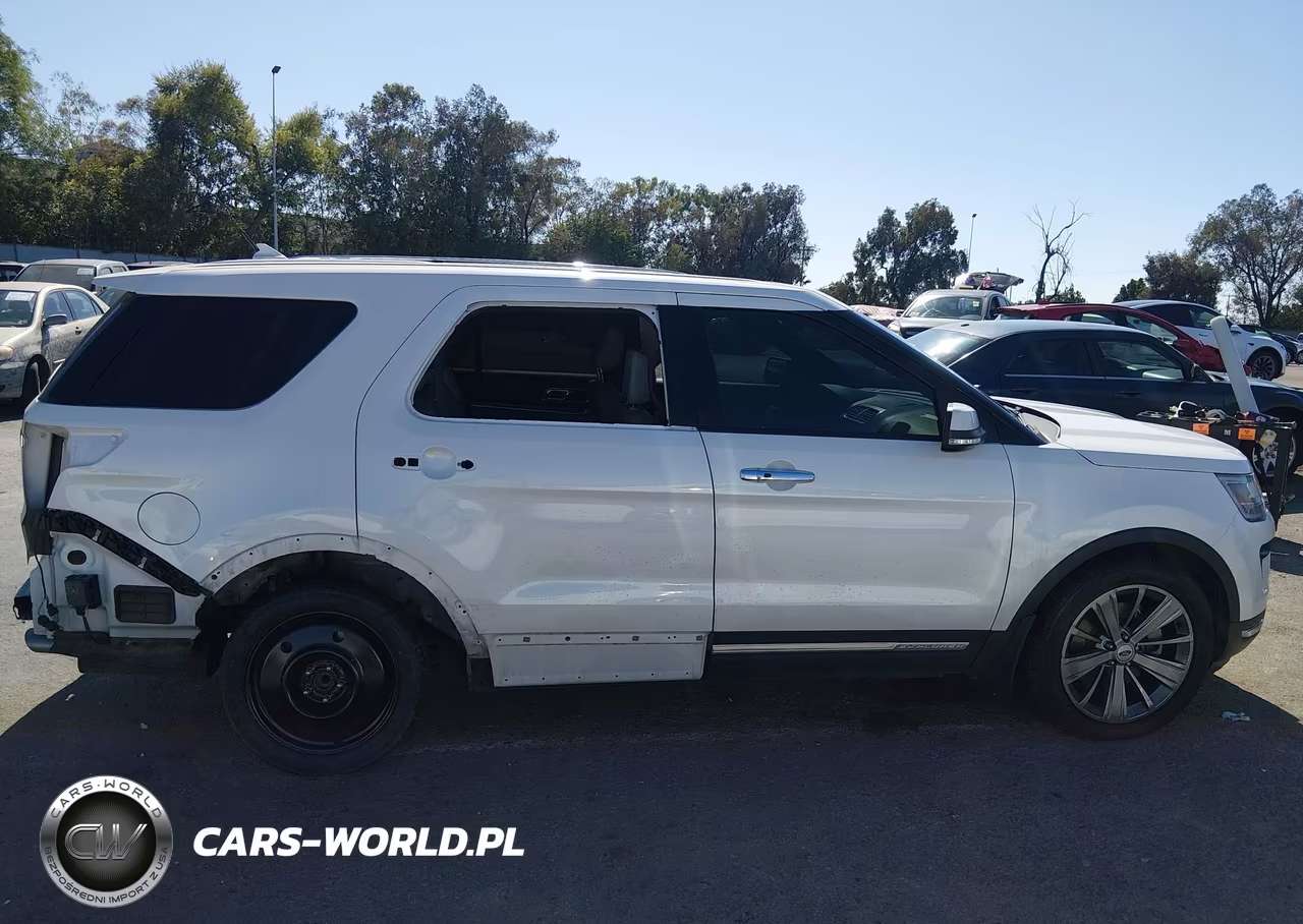 2018 Ford Explorer Limited VIN:1FM5K7F84JGB09832 - 14