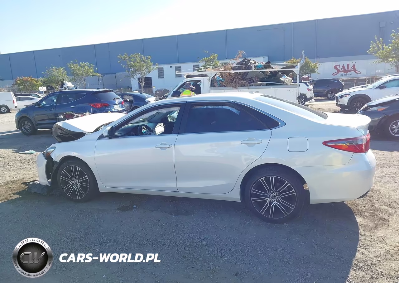 2016 Toyota Camry Se VIN:4T1BF1FK6GU513130 - 13