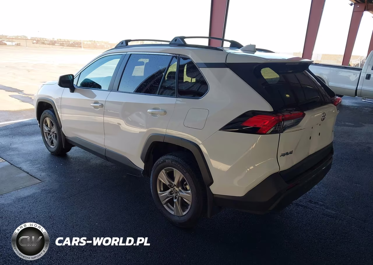 2024 Toyota Rav4 Xle VIN:2T3W1RFV2RC281601 - 3
