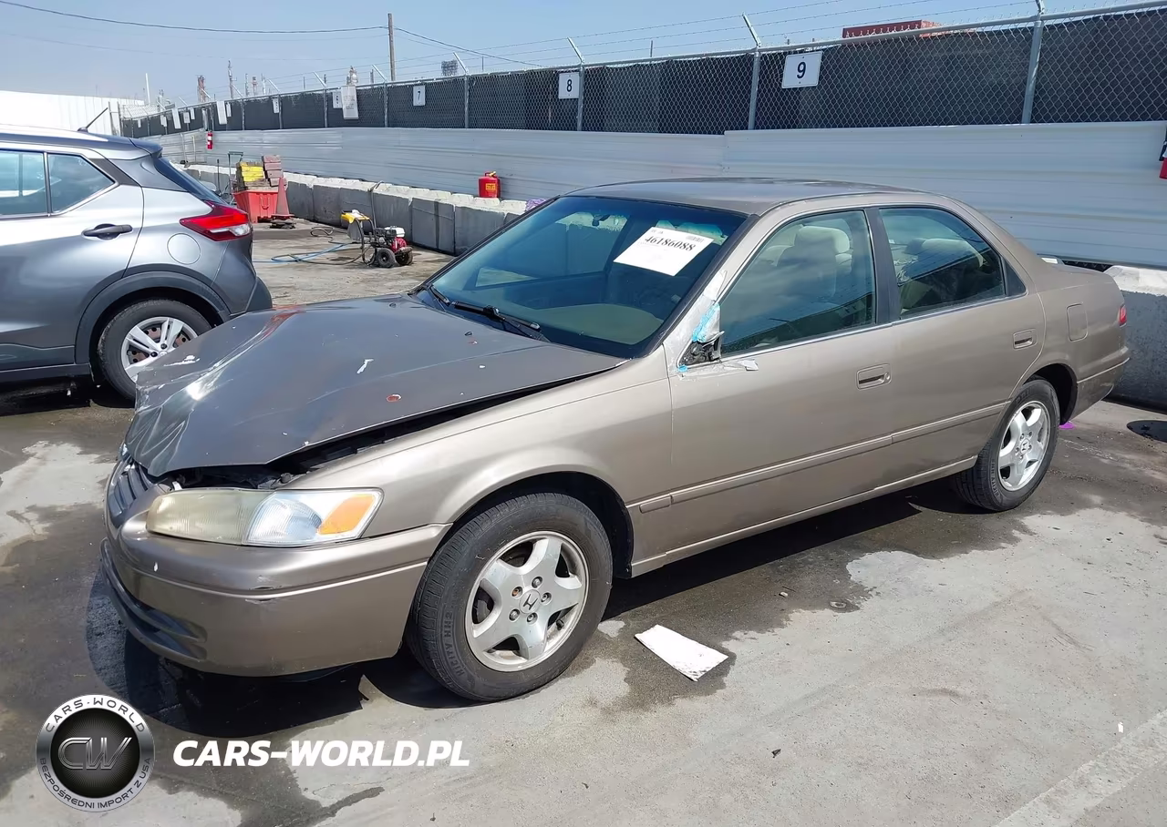 1999 Toyota Camry Le VIN:JT2BG22KXX0296839 - 2