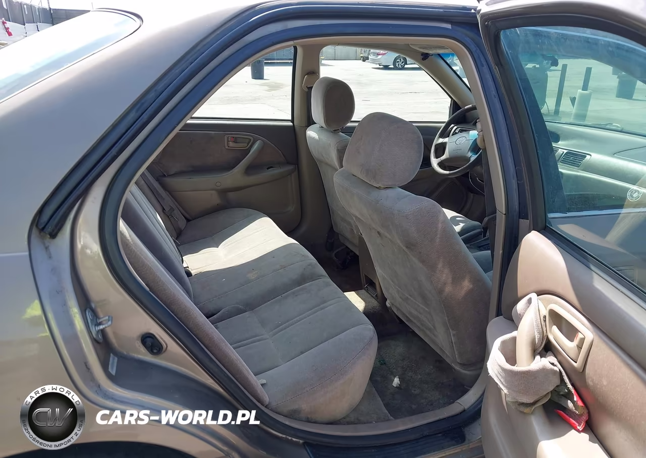 1999 Toyota Camry Le VIN:JT2BG22KXX0296839 - 8