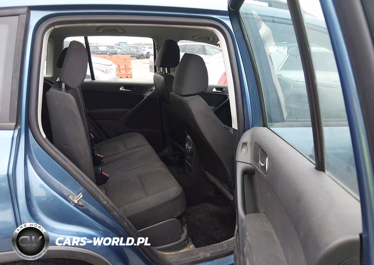 2017 Volkswagen Tiguan 2.0T-2.0T S VIN:WVGAV7AX5HK043173 - 8