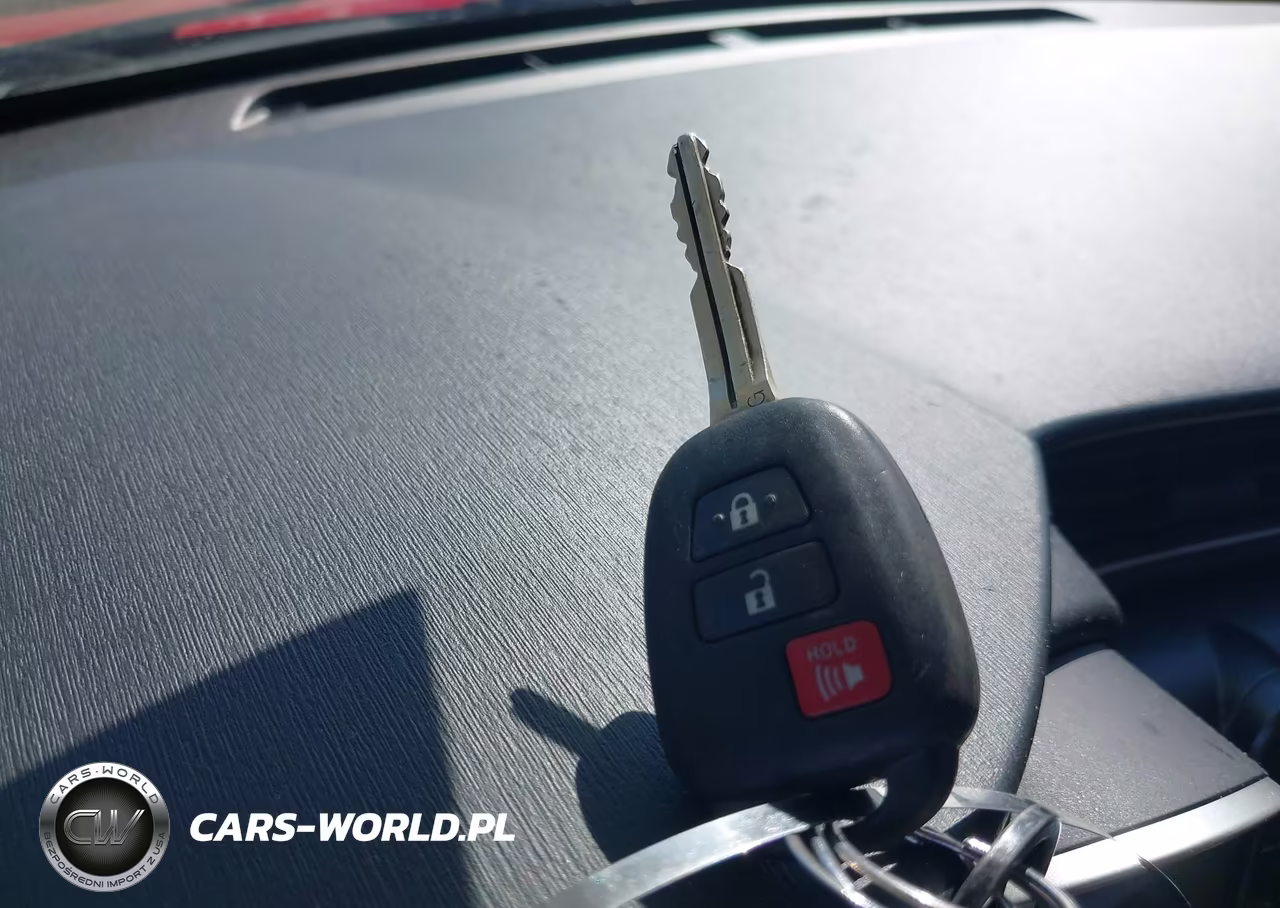 2015 Scion Tc VIN:JTKJF5C75FJ002802 - 11
