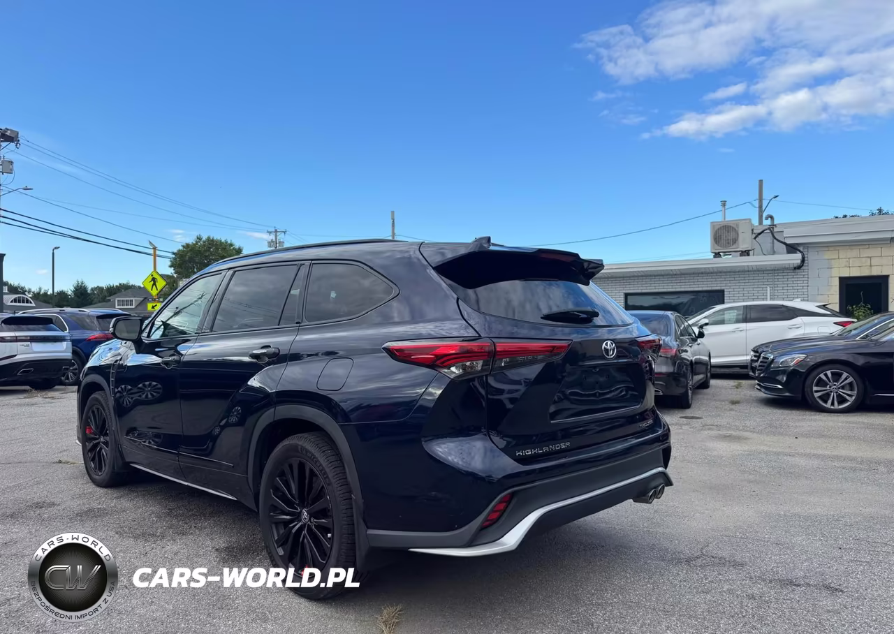 2023 Toyota Highlander Xse VIN:5TDKDRBH5PS004752 - 3
