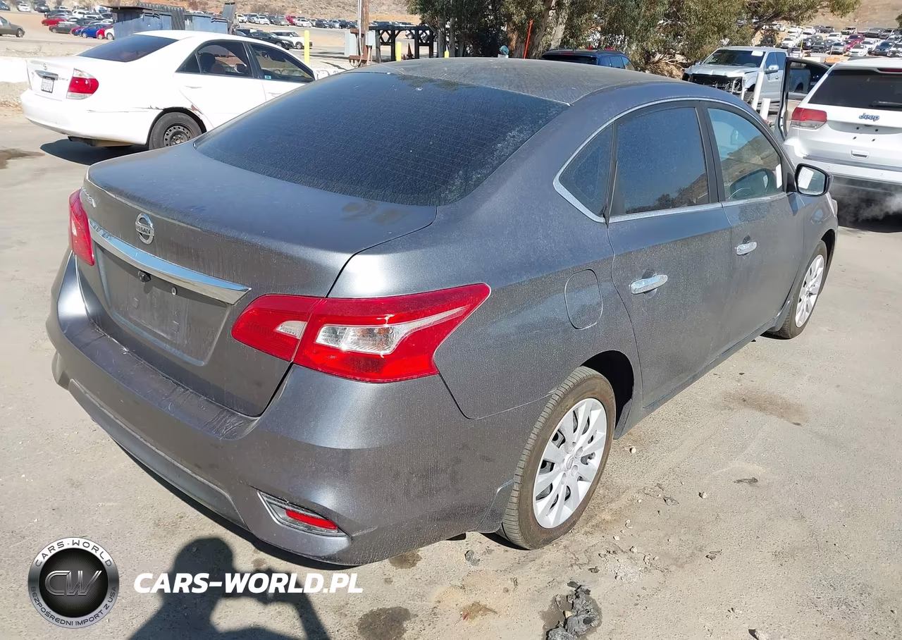 2017 Nissan Sentra S VIN:3N1AB7AP0HY299142 - 4