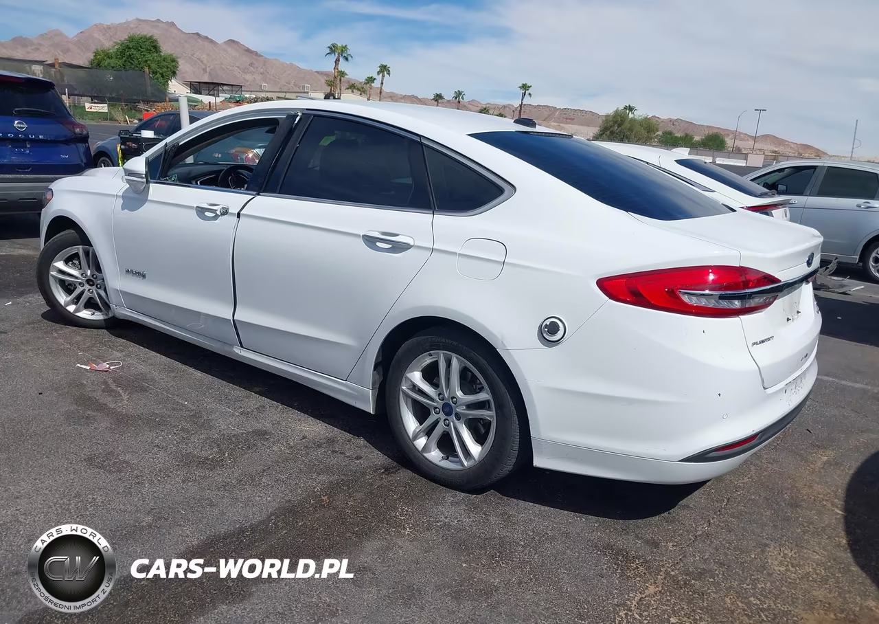 2018 Ford Fusion Hybrid Se VIN:3FA6P0LU7JR118669 - 3